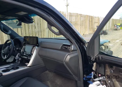 2024 Lexus Lx 600 F Sport z USA, uszkodzony, nr VIN JTJMB7CX3R4065974